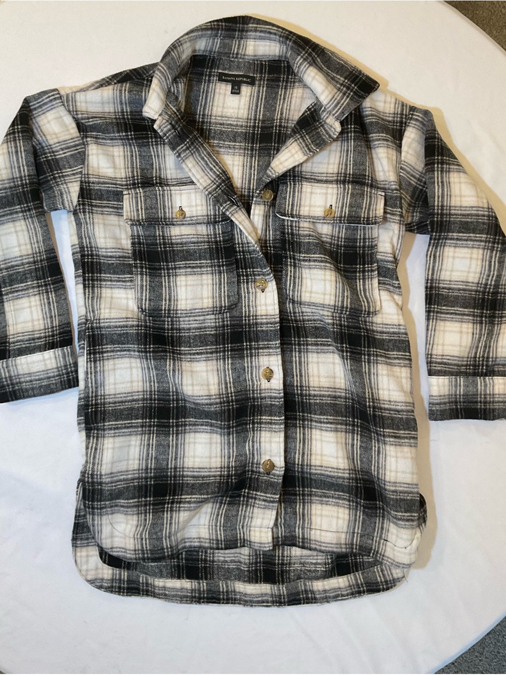 Women’s Banana Republic Black and Cream Plaid Flannel Shirt